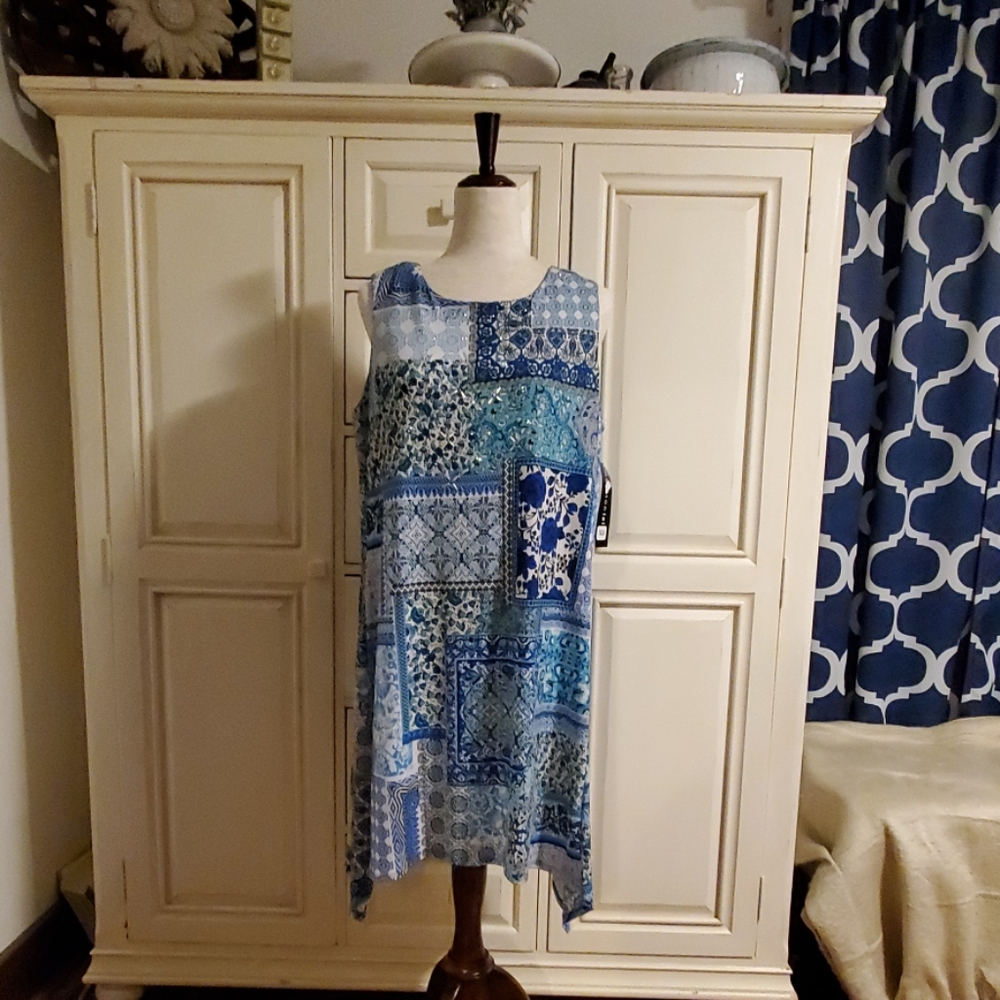 NWT Madison Leigh Dress